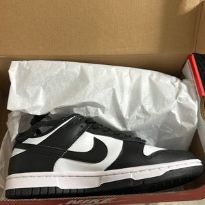 Nike Dunk Low Panda 8.5 Women’s